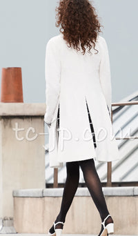 CHANEL 20S White Wool Cotton Braid Trim Beaded Tweed Jacket Coat 34 シャネル ジニー着 ホワイト ウール コットン ブレード トリム ビーズ ツイード ジャケット コート 即発