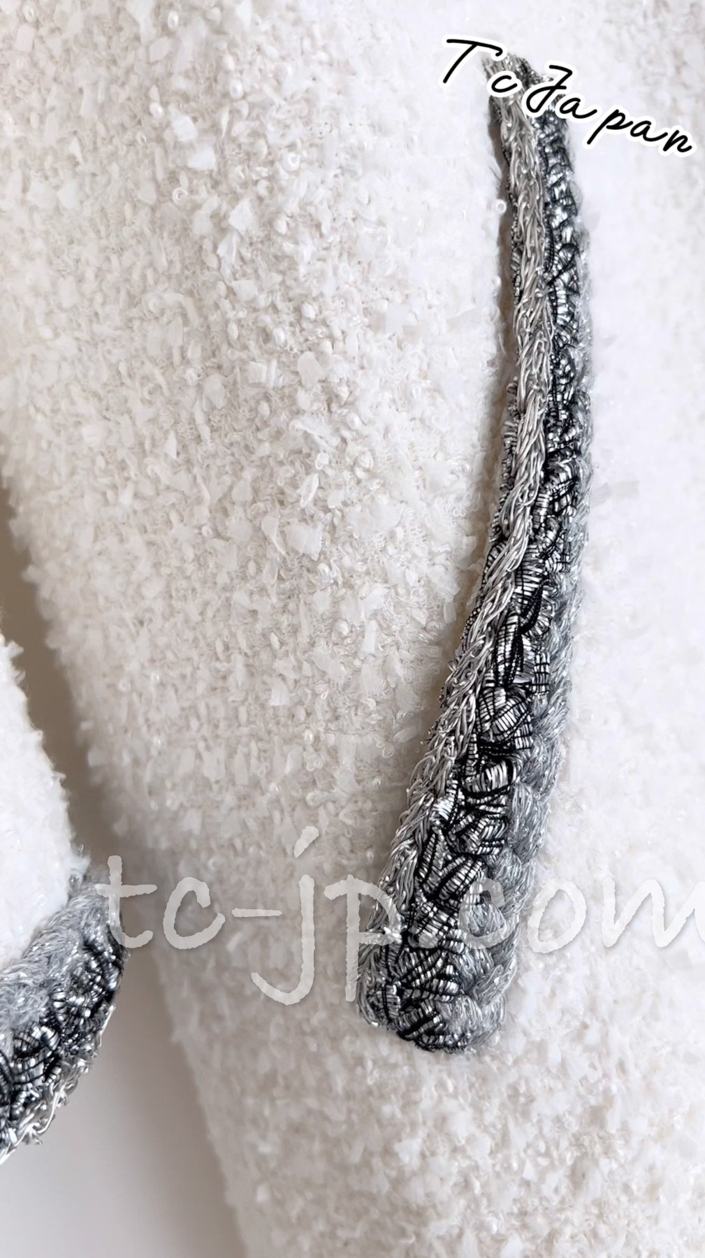 CHANEL 20S White Wool Cotton Braid Trim Beaded Tweed Jacket Coat 34 シャネル ジニー着 ホワイト ウール コットン ブレード トリム ビーズ ツイード ジャケット コート 即発