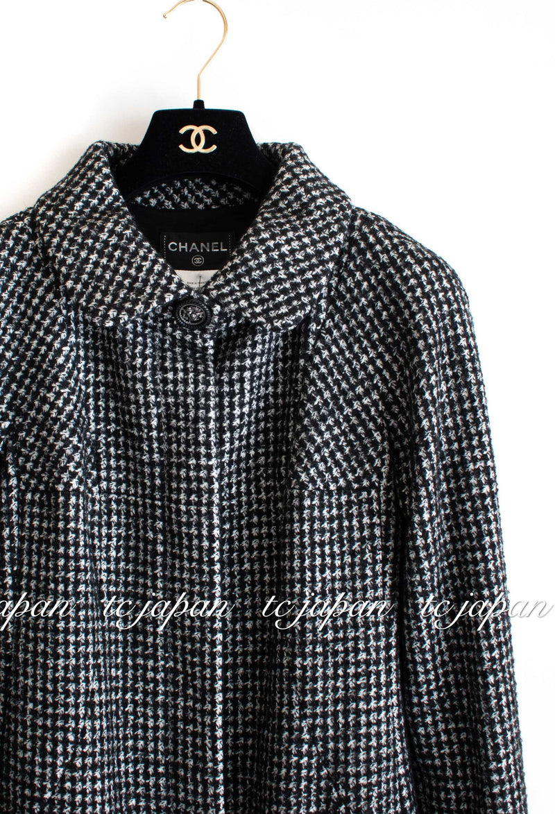 CHANEL 14B Black White Wool Silk Lama Mohair Tweed Coat 36 シャネル ブラック ホワイト ウール シルク ラマ モヘア ツイード コート 即発