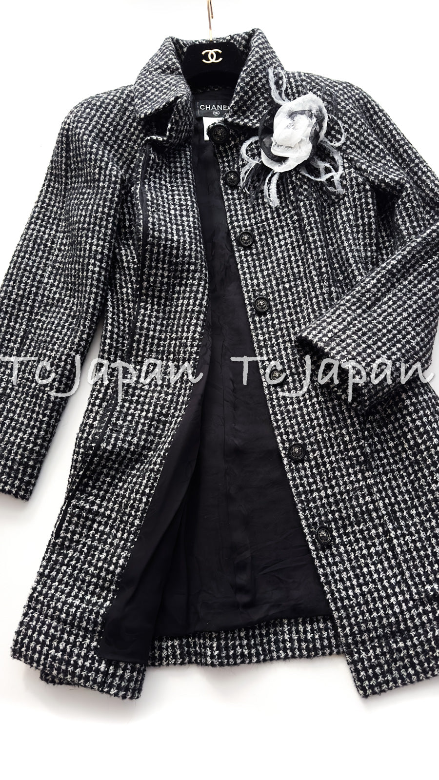 シャネル コート CHANEL ブラック ホワイト ウール シルク ラマ モヘア ツイード 14B Black White Wool Silk  Lama Mohair Tweed Coat – TC JAPAN