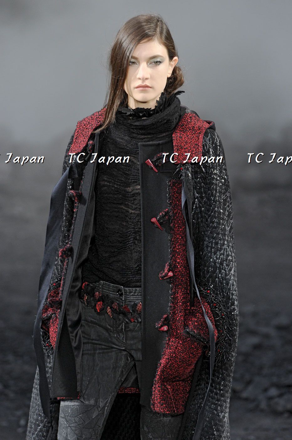 CHANEL 11A Red Black Wool Hooded Duffle Tweed Coat 38 44 46 シャネル レッド ブラック ウール フード ツイード コート 即発