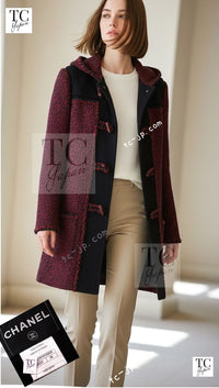 CHANEL 11A Red Black Wool Hooded Duffle Tweed Coat 38 44 46 シャネル レッド ブラック ウール フード ツイード コート 即発