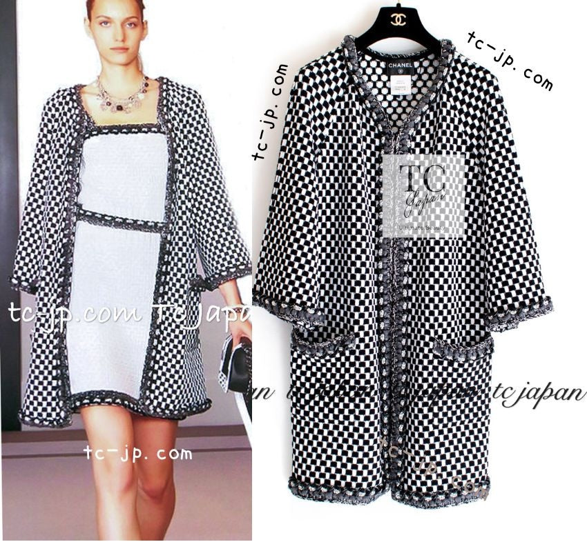 シャネル カーディガン コート CHANEL ブラック ホワイト チェーントリム チェック 柄 ニット 14S Black White Chain  Trimming Knit Cardigan Coat – TC JAPAN