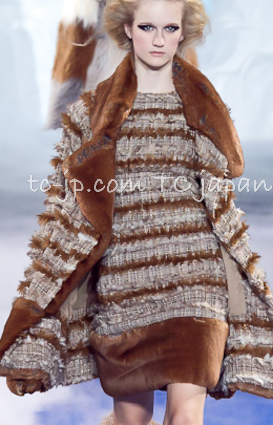 CHANEL 10A Brown Beige Fantasy Fur Tweed Dress 44 シャネル ブラウン ベージュ ファンタジー ファー ツイード ワンピース 即発