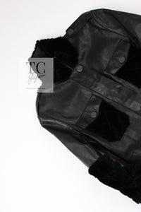 CHANEL 10A Black Leather Lambskin Coat Jacket 40 シャネル ブラック ラムスキン レザー コート ジャケット 即発