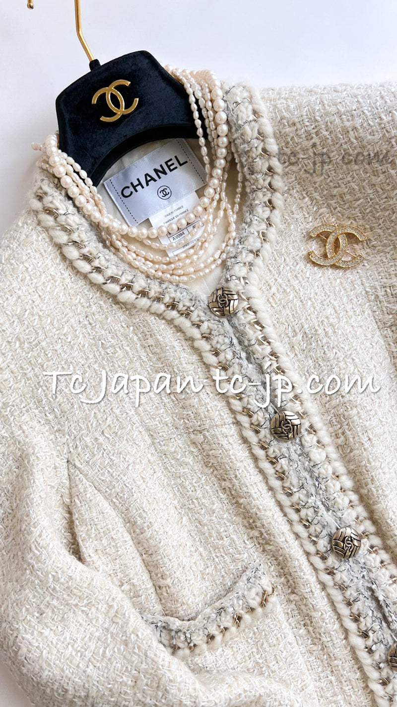 CHANEL 11A Ivory Gold Chain Trim Wool Tweed Jacket Coat 36 38 40 42 シャネル アイボリー ゴールド チェーン トリム ウール ツイード ジャケット コート 即発