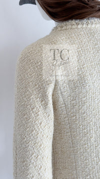 CHANEL 11A Ivory Gold Chain Trim Wool Tweed Jacket Coat 36 38 40 42 シャネル アイボリー ゴールド チェーン トリム ウール ツイード ジャケット コート 即発