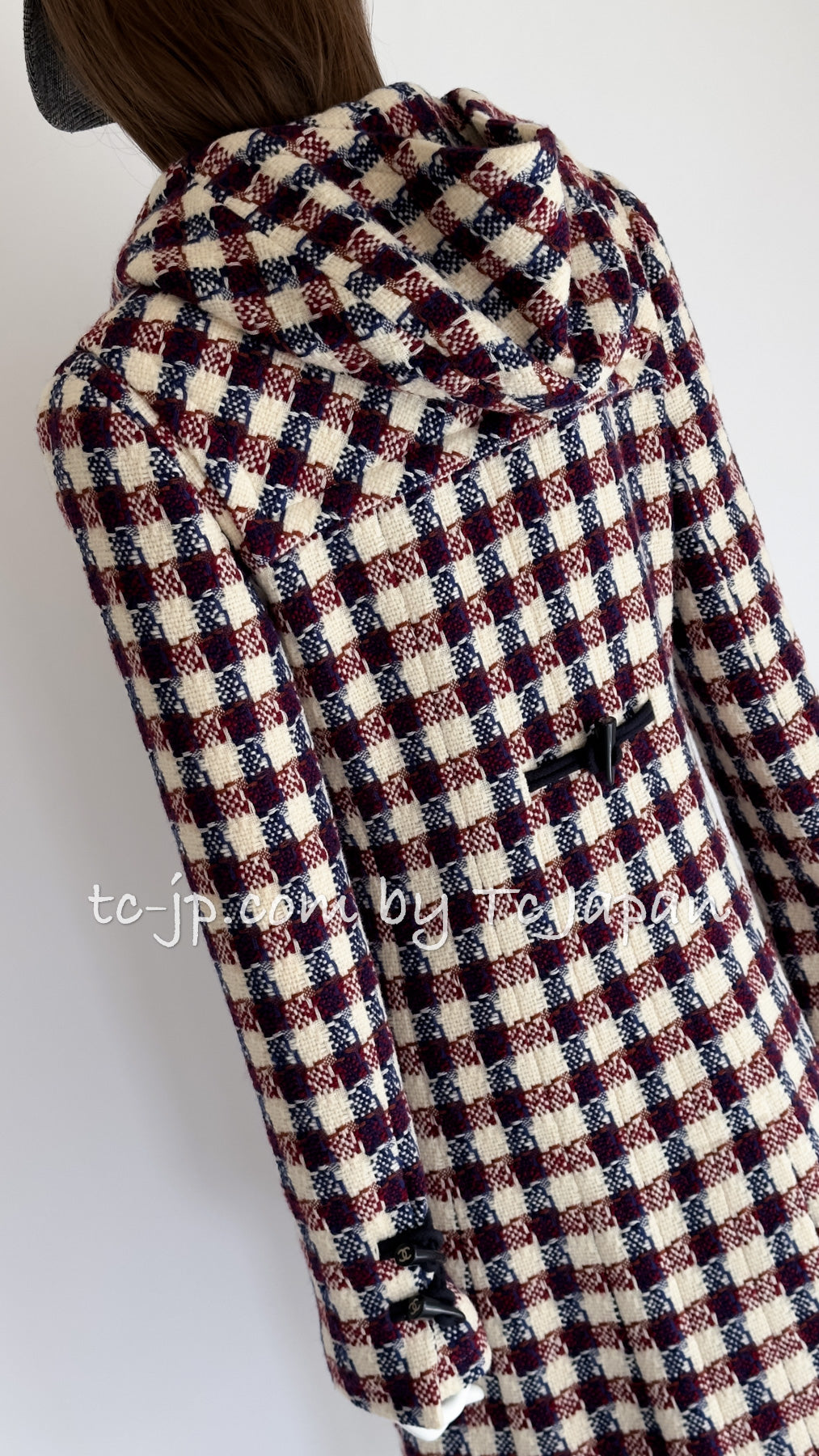 【CHANEL】チェック柄フード付きショートダッフルコート シャネル コート CHANEL 06A レッド ブルー アイボリー ウール