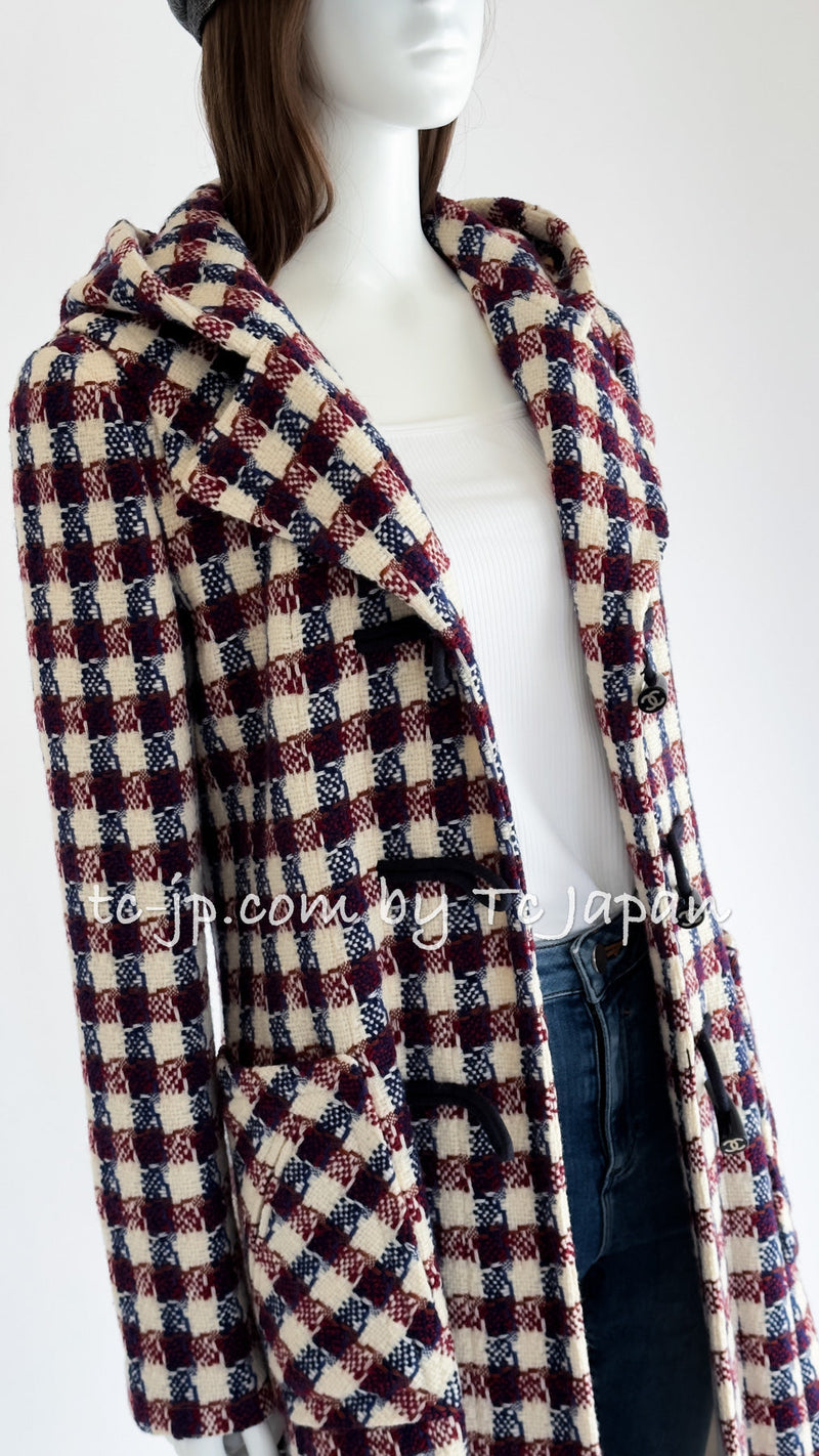 CHANEL 06A Red Blue Ivory Wool Plaid Duffle Coat 40 シャネル レッド ブルー アイボリー ウール チェック フード付 ダッフル コート 即発