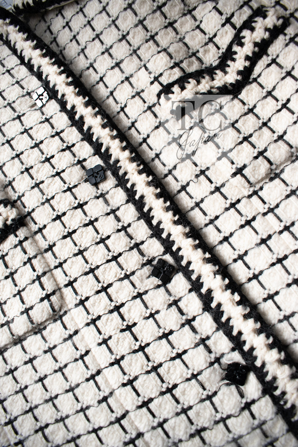 CHANEL 00A Ivory Beige Black Check Wool Alpaca Mohair Tweed Coat 38 16