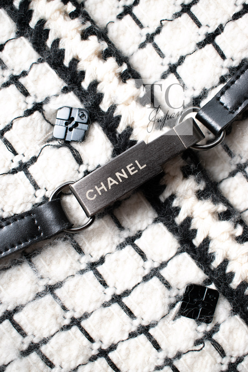 CHANEL 00A Ivory Beige Black Check Wool Alpaca Mohair Tweed Coat 38 8