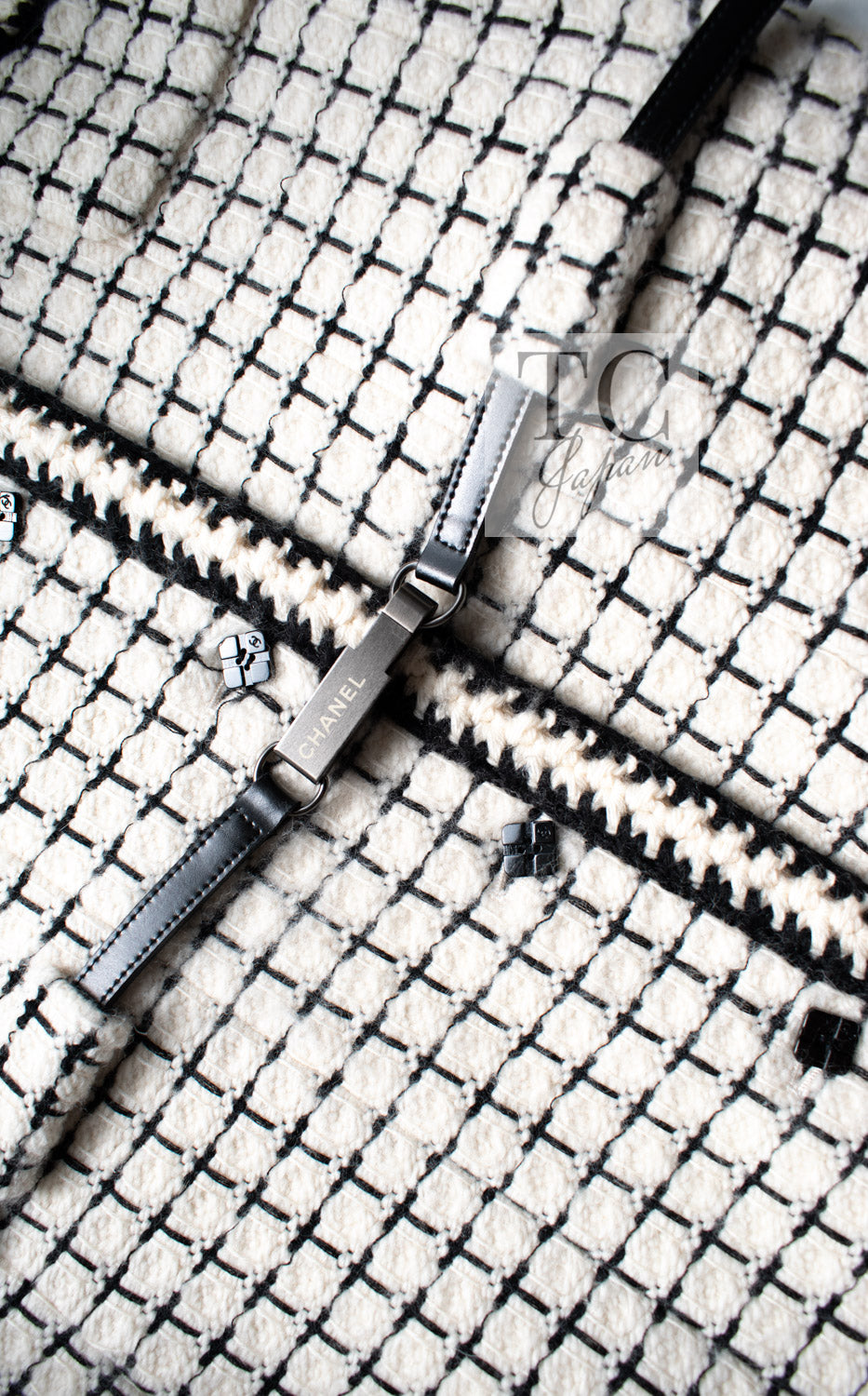 CHANEL 00A Ivory Beige Black Check Wool Alpaca Mohair Tweed Coat 38 15