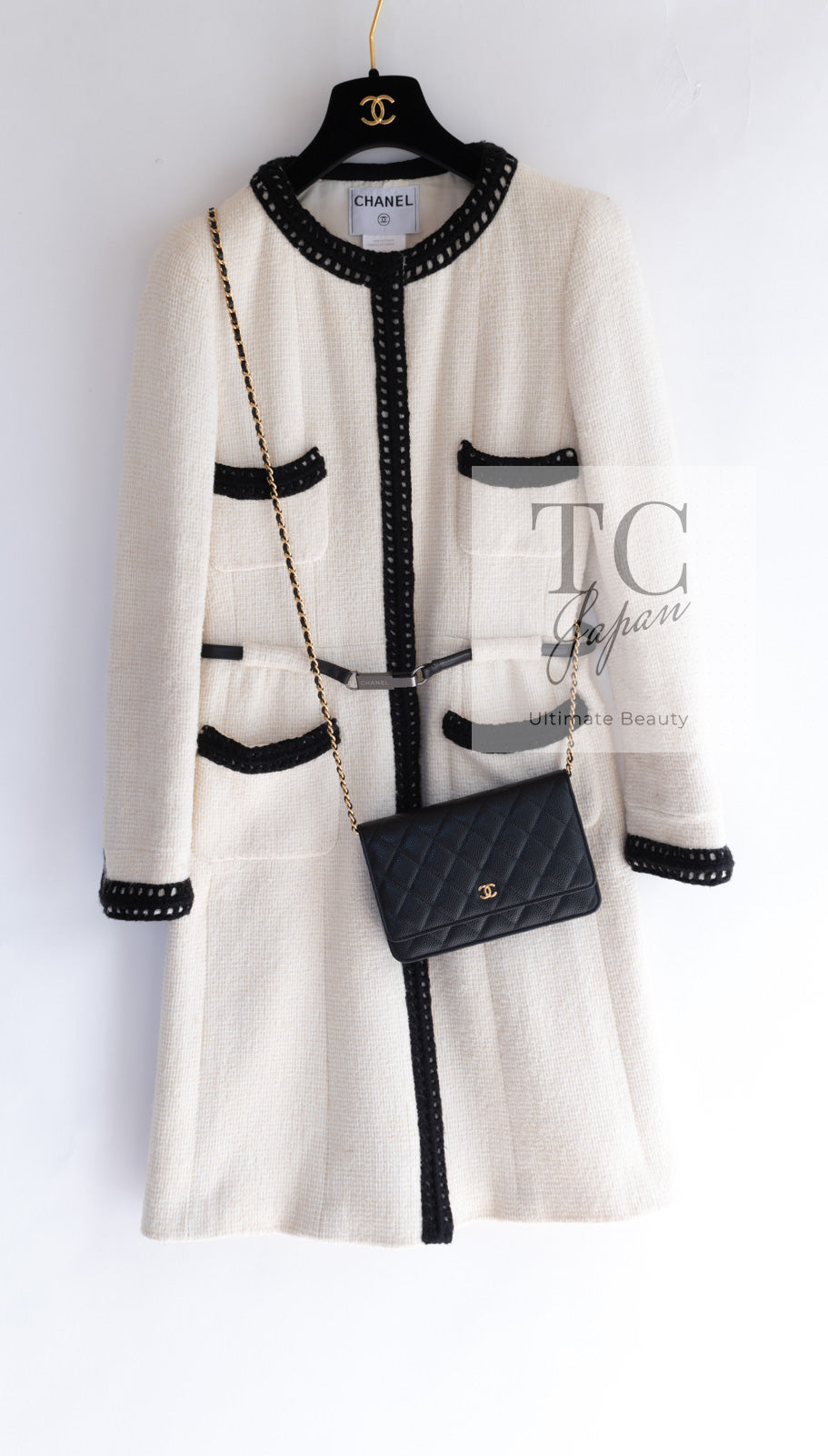 CHANEL 00A Ivory Black Trim Tweed Dress Coat with Belt 34 12