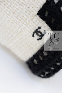 CHANEL 00A Ivory Black Trim Tweed Dress Coat with Belt 34 8