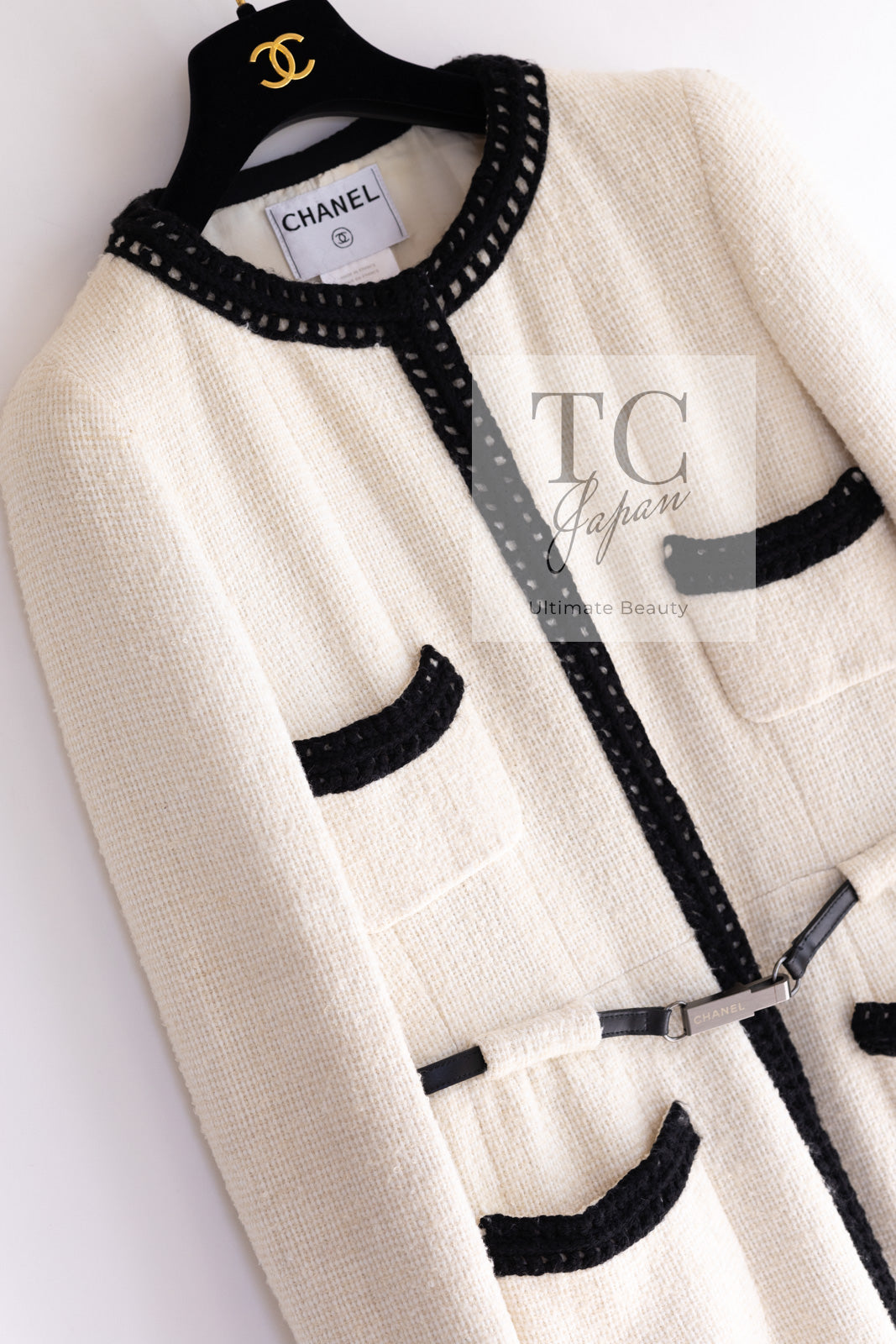 CHANEL 00A Ivory Black Trim Tweed Dress Coat with Belt 34 5