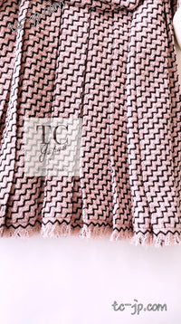 CHANEL 16PF Mauve Pink Black Ribbon Leather Cuffs Wool Tweed Coat 36 38 シャネル モーブピンク ブラック リボン レザー カフス ウール ツイード コート 即発