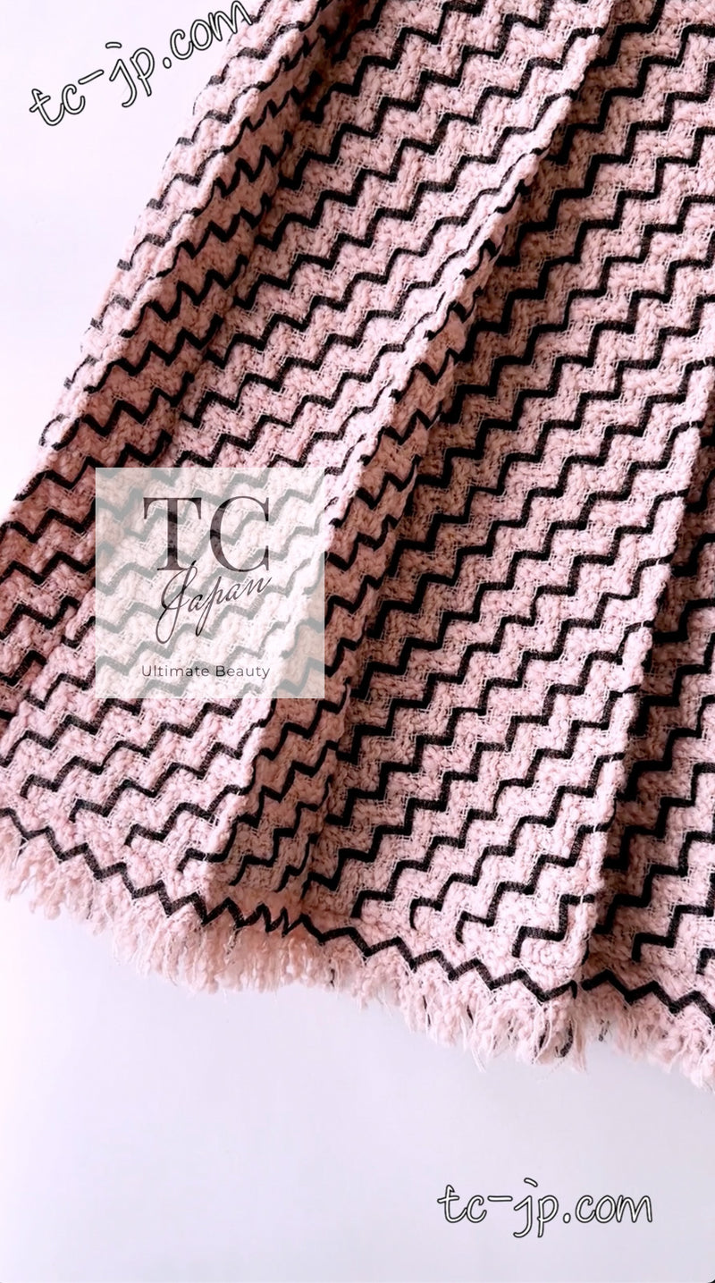 CHANEL 16PF Mauve Pink Black Ribbon Leather Cuffs Wool Tweed Coat 36 38 シャネル モーブピンク ブラック リボン レザー カフス ウール ツイード コート 即発