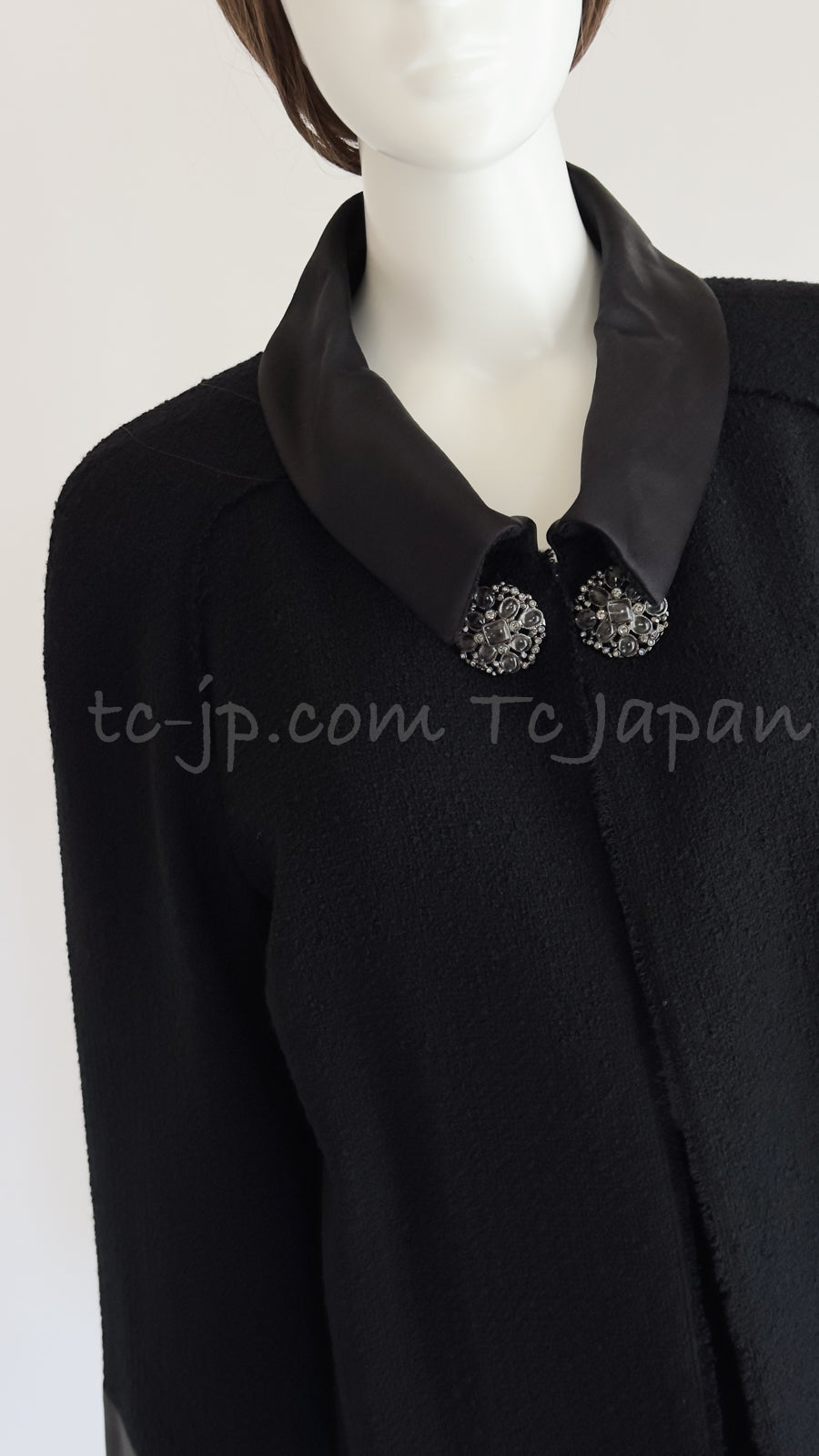 CHANEL 15B Black Gripoix Button Wool Tweed Coat 40 42 シャネル ブラック グリポワ 宝石 ボタン ウール ツイード コート 即発