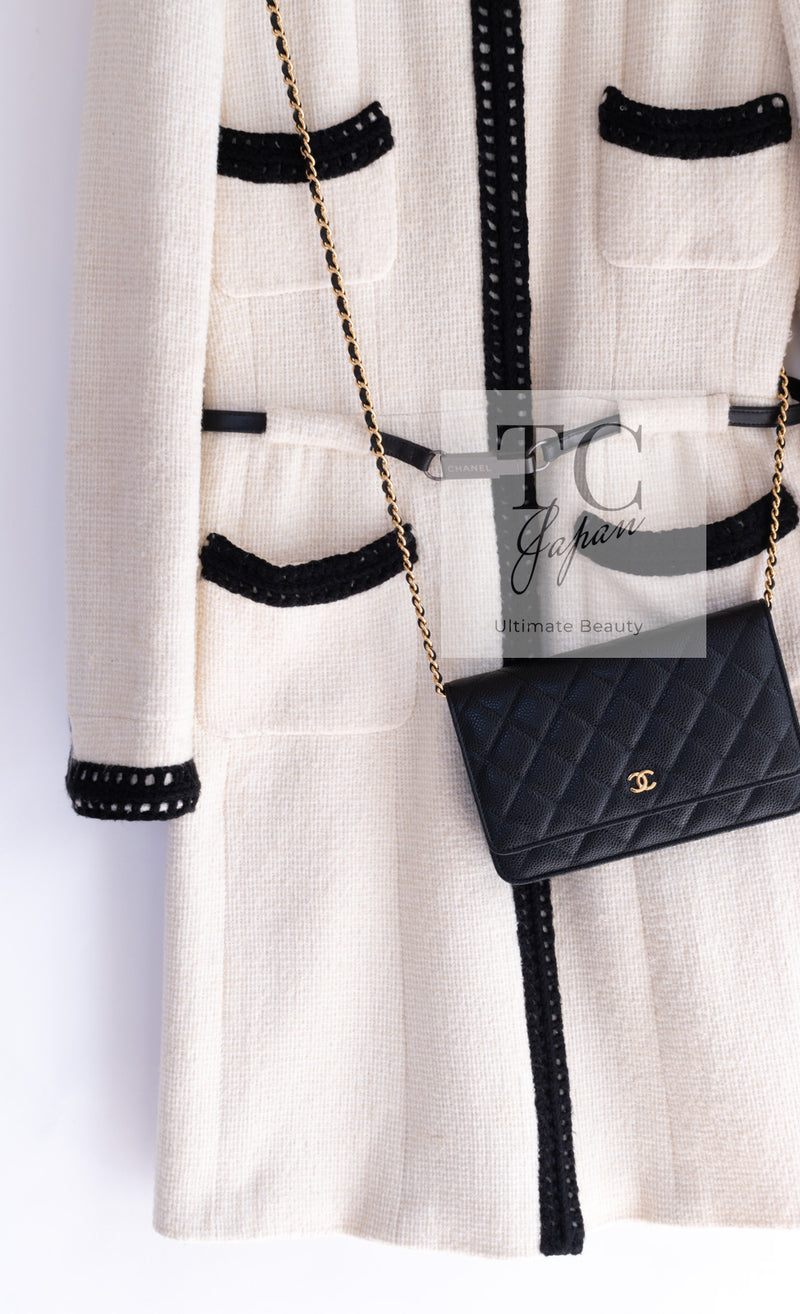 CHANEL 00A Ivory Black Trim Tweed Dress Coat with Belt 34 シャネル アイボリー ブラック トリム ベルト付 ワンピース コート 即発