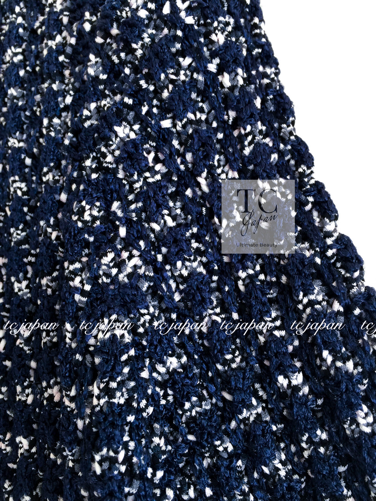 CHANEL - 36万 シャネル カーディガン CHANEL ネイビー ブラック チェーン コットン ニット 定番 人気 新品同様 36 38 36万 シャネル カーディガン CHANEL ネイビー ブラック チェーン