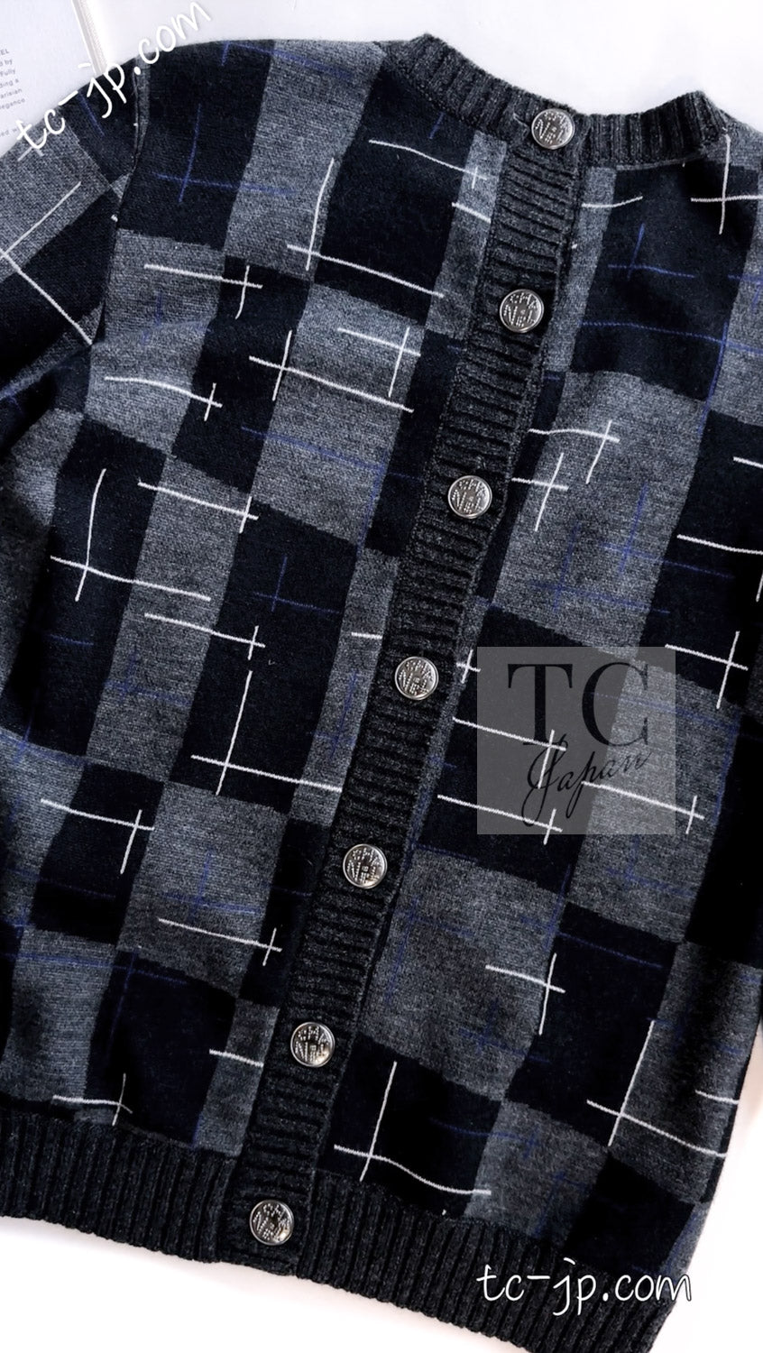 CHANEL 21B Charcoal Black Logo Cashmere Wool Silk Cardigan Sweater 34 36 6