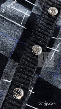 CHANEL 21B Charcoal Black Logo Cashmere Wool Silk Cardigan Sweater 34 36 17