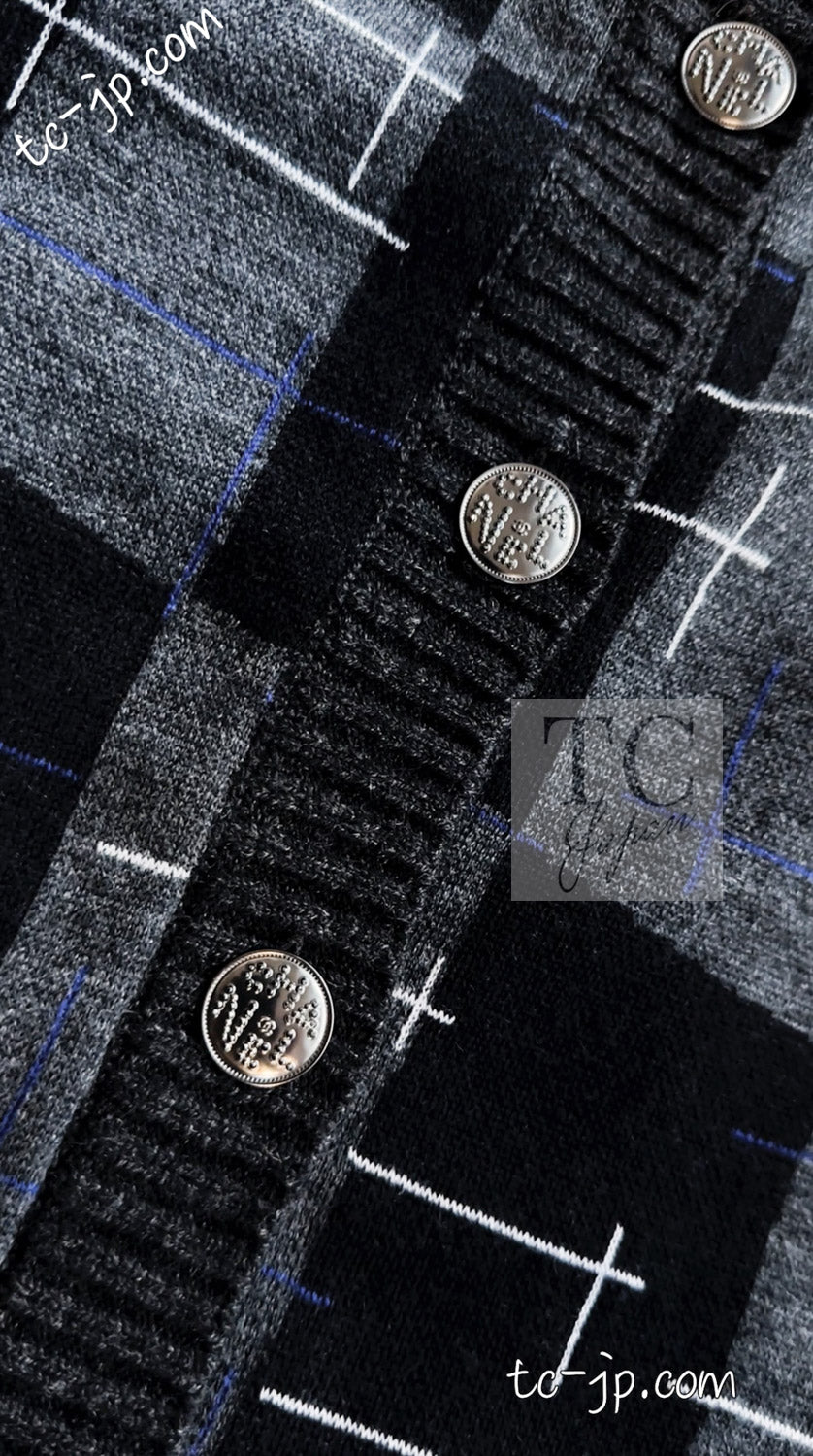 CHANEL 21B Charcoal Black Logo Cashmere Wool Silk Cardigan Sweater 34 36 7