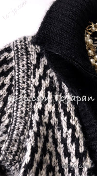 CHANEL 10A Black Ivory Wool Mohair Alpaca Knit Cardigan 34 シャネル ブラック アイボリー モヘア アルパカ ウール カーディガン 即発
