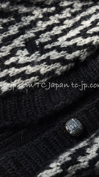CHANEL 10A Black Ivory Wool Mohair Alpaca Knit Cardigan 34 シャネル ブラック アイボリー モヘア アルパカ ウール カーディガン 即発 - TC JAPAN