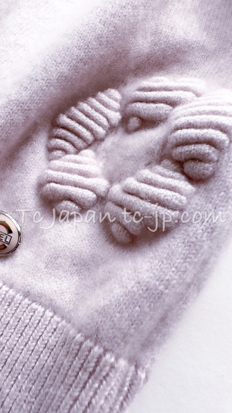 CHANEL 17PS Pale Lavender Cashmere 100 Knit Tops Sweater 36 シャネル 淡いラベンダー  立体カメリア模様 カシミア 100 ニット トップス セーター 即発
