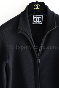 CHANEL 08A Black Wool Sport Knit CC Logo Zipper Coat Cardigan 36 シャネル ブラック ウール100 大きめ CC ロゴ ニット ロング カーディガン コート 即発