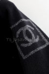 CHANEL 08A Black Wool Sport Knit CC Logo Zipper Coat Cardigan 36 シャネル ブラック ウール100 大きめ CC ロゴ ニット ロング カーディガン コート 即発