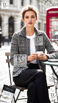 CHANEL 11A Gray Cashmere Silk Wool Chain Knit Cardigan 38 40 シャネル グレー カシミヤ シルク ウール チェーン アクセサリー ニット カーディガン 即発