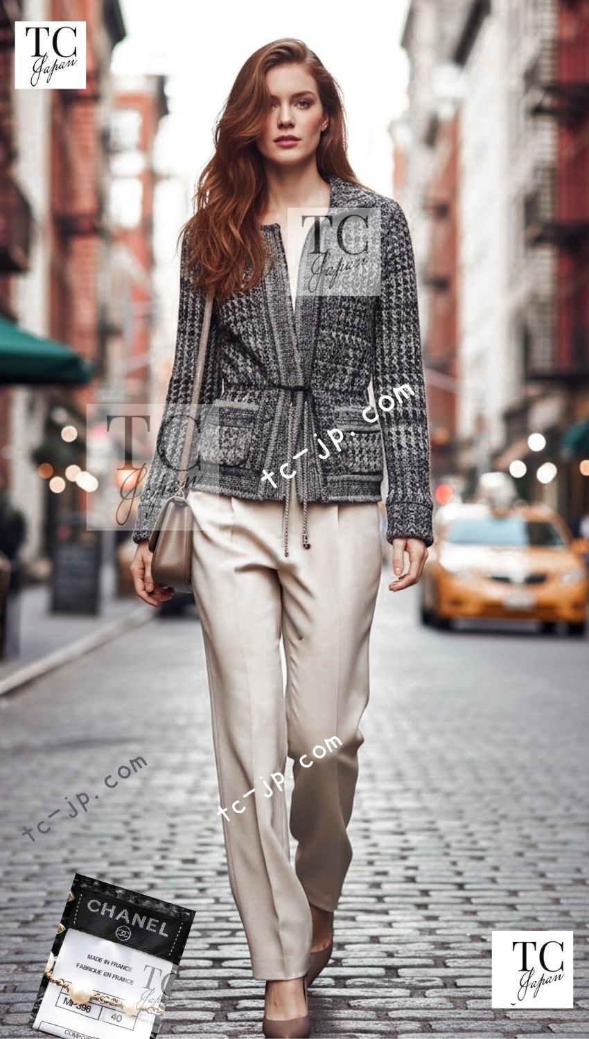 CHANEL 11A Gray Cashmere Silk Wool Chain Knit Cardigan 38 40 シャネル グレー カシミヤ シルク ウール チェーン アクセサリー ニット カーディガン 即発