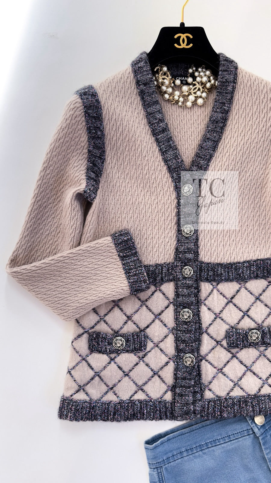 シャネル カーディガン CHANEL ベージュ グレー マトラッセ