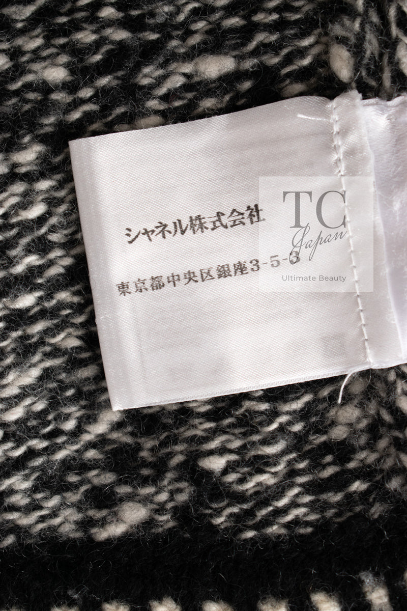 CHANEL 05A Chocolate Black Cashmere 100% Zipper Cozy Knit Cardigan 38 シャネル チョコレート ブラック カシミア 100% ジップ アップ ニット カーディガン 即発