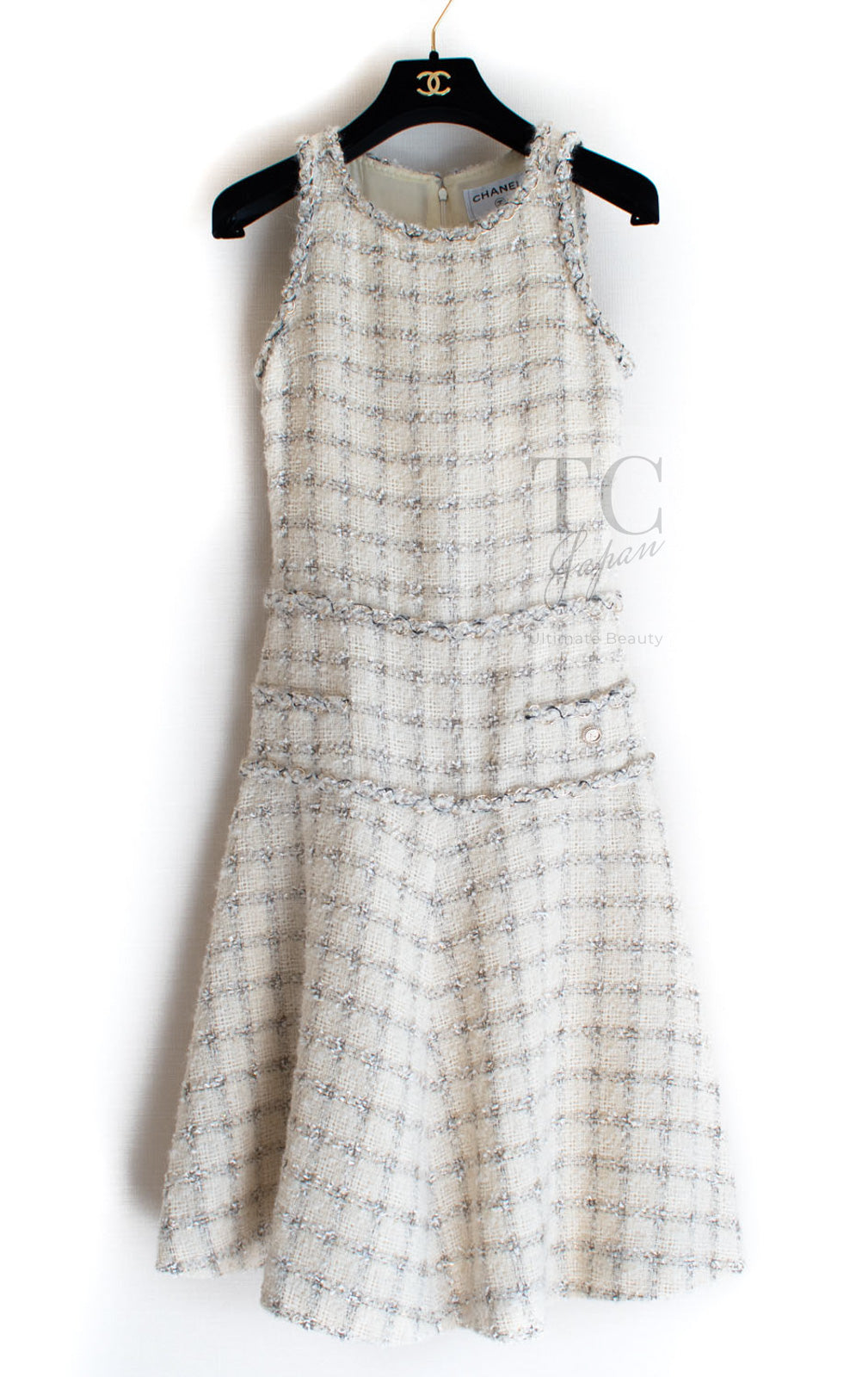 CHANEL 11A $6K Uma Thurman ivory Wool Gold Chain Trimming Dress 34 36 38 シャネル アイボリー ウール チェーン トリム ワンピース 即発