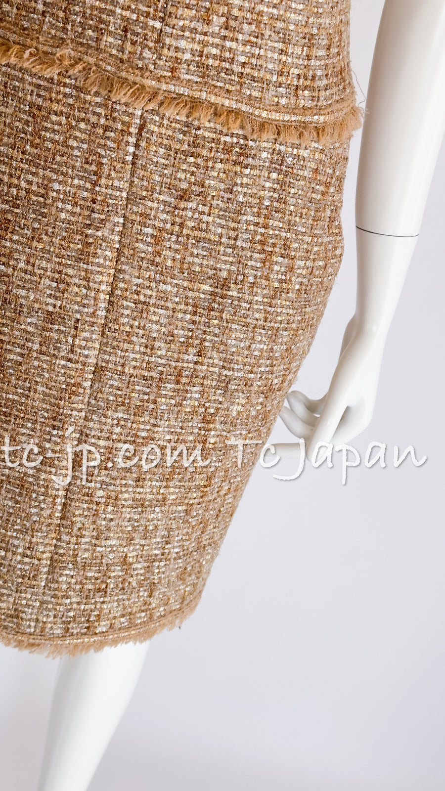 CHANEL 05S Gold Metallic Woven Tweed Dress 38 40 シャネル ゴールド メタリック ツイード ワンピース 即発