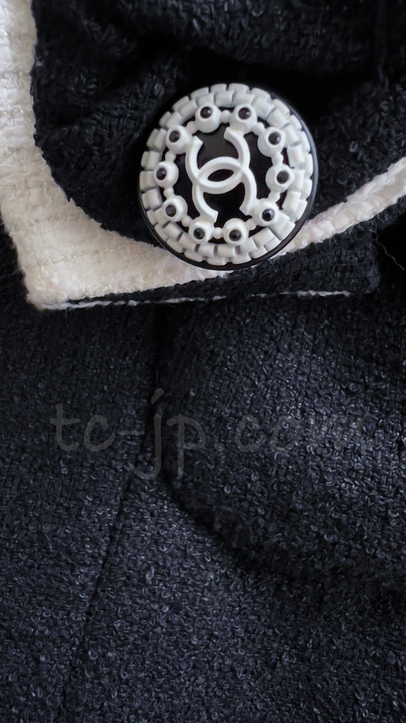 CHANEL 09S Black Ivory Two Tone Color Jacket 36 38 シャネル ブラック アイボリー 黒白 ツートンカラー ジャケット 即発