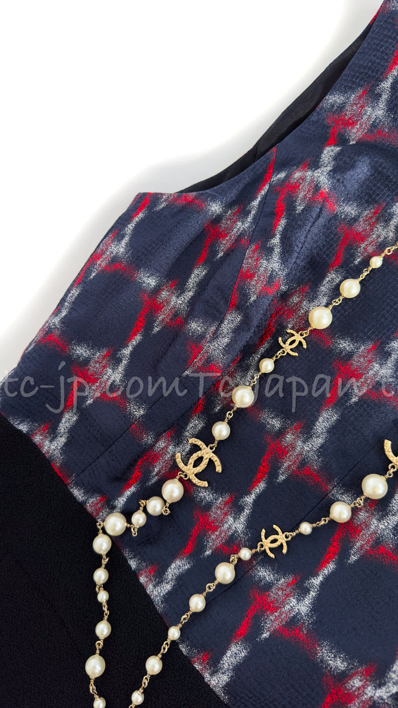 CHANEL 08A Navy Red Silk Tops Black Dress 36 シャネル ネイビー レッド シルク トップス ブラック ワンピース 即発