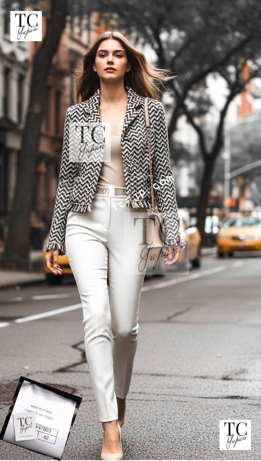 CHANEL 19A Navy Ivory Mix Tweed Cropped Fringe Jacket 38 シャネル アイボリー ネイビー シェベロン クロップド フリンジ ミックス ツイード ジャケット 即発