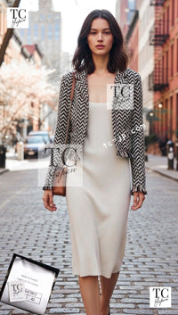 CHANEL 19A Navy Ivory Mix Tweed Cropped Fringe Jacket 38 シャネル アイボリー ネイビー シェベロン クロップド フリンジ ミックス ツイード ジャケット 即発