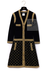 CHANEL 15A Black Yellow Gold Matelasse Quilted Silk Cashmere Mohair Knit Cardigan Dress 34 36 シャネル ブラック イエロー ゴールド マトラッセ キルティング シルク カシミヤ モヘヤ ニット カーディガン ワンピース 即発