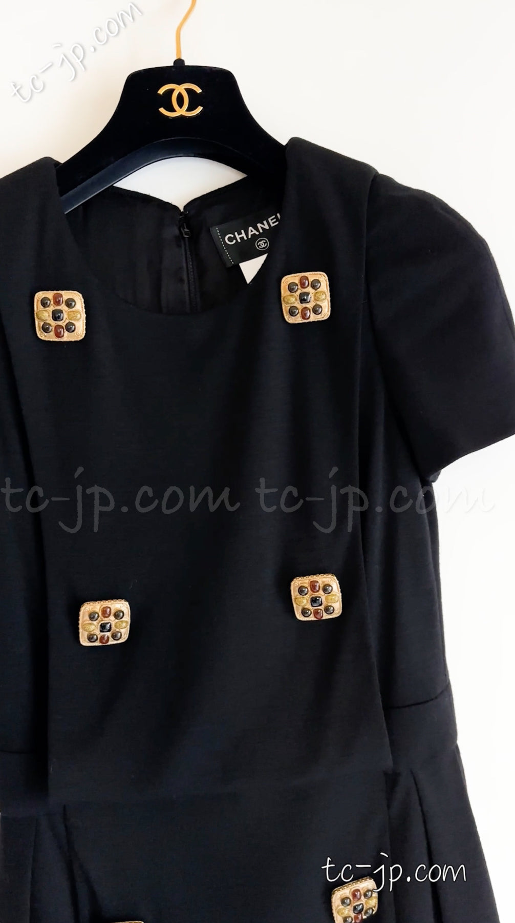 CHANEL 11PF Black Wool Gripox Jewel Buttons Dress 34 シャネル ブラック グリポワ宝石装飾 ウール ワンピース 即発