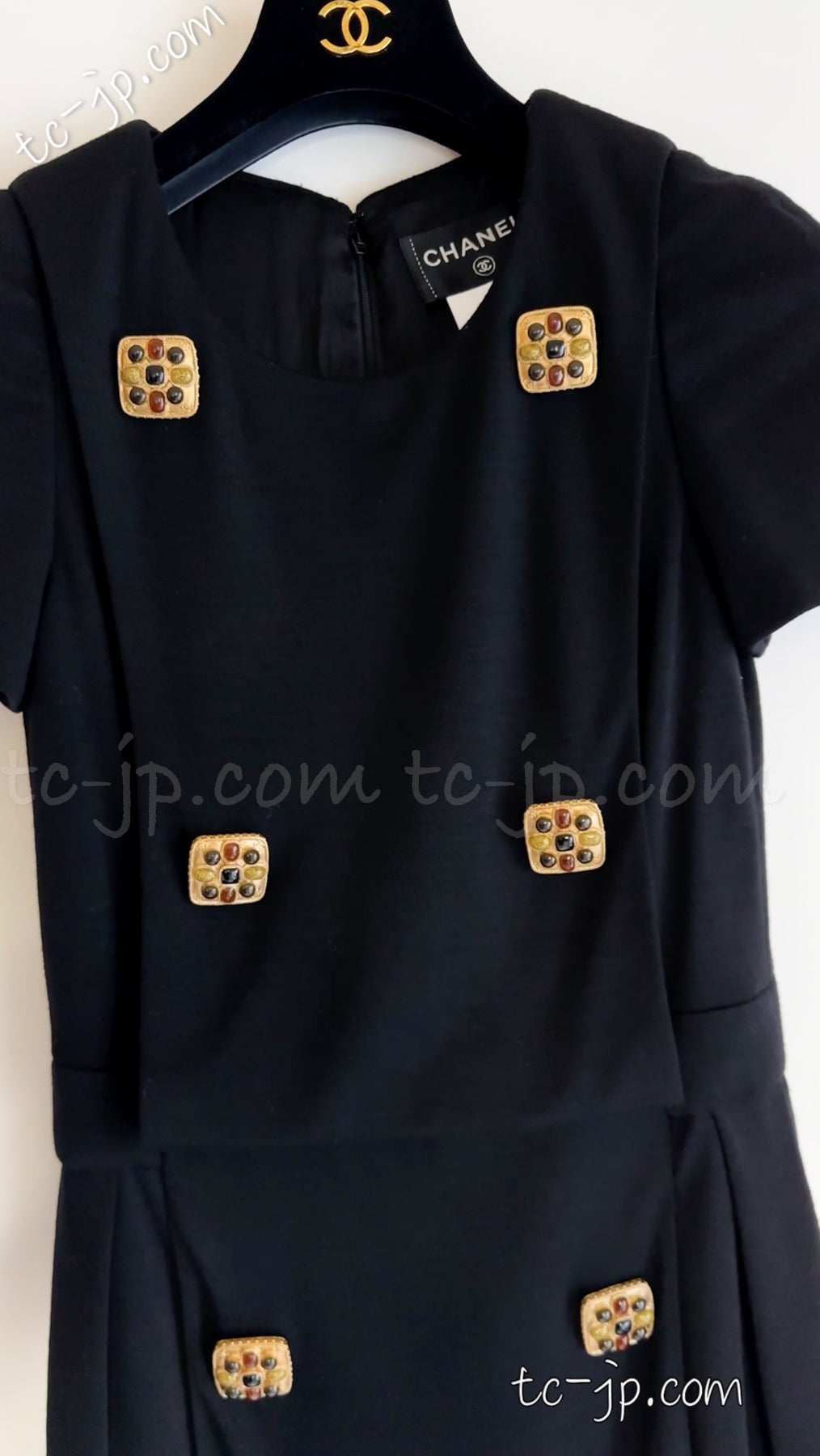 CHANEL 11PF Black Wool Gripox Jewel Buttons Dress 34 シャネル ブラック グリポワ宝石装飾 ウール ワンピース 即発