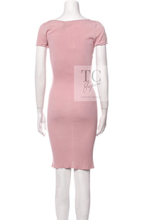 CHANEL 11S Pale Moss Pink Camellia Knit Stretch Soft Dress 34 シャネル 淡い モス ピンク カメリア装飾 ニット ストレッチ ソフト ワンピース 即発 - TC JAPAN