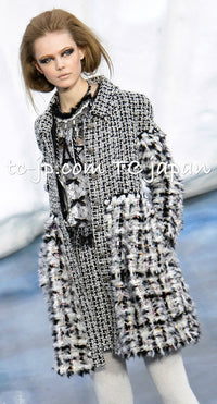 CHANEL 10A Multicolor Silk Fantasy Fur Tweed Coat 38 シャネル マルチカラー シルク ファンタジー ファー ツイード コート