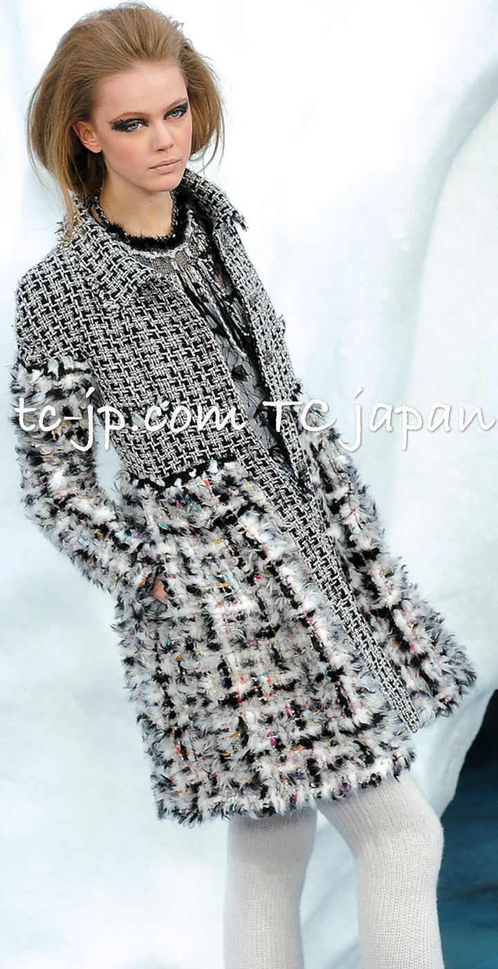 CHANEL 10A Multicolor Silk Fantasy Fur Tweed Coat 38 シャネル マルチカラー シルク ファンタジー ファー ツイード コート