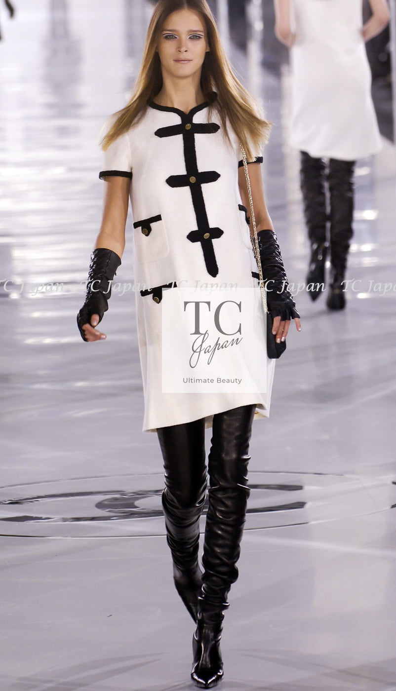 CHANEL 05A Cream Black Trim CC Buttons Wool Dress 34 シャネル クリーム ブラック トリム ココボタン 半袖 ウール ワンピース 即発