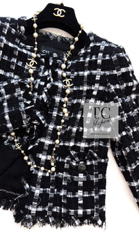 CHANEL 11C Black White Check Cardigan Jacket Gripox Button 38 12